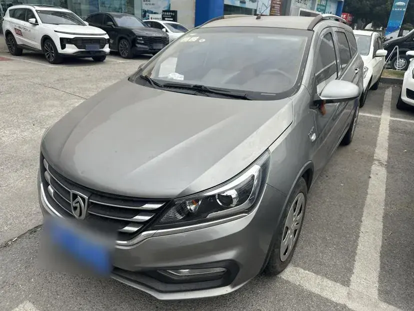 2017 BaoJun 310W 1.5L 105HP L4 6MT