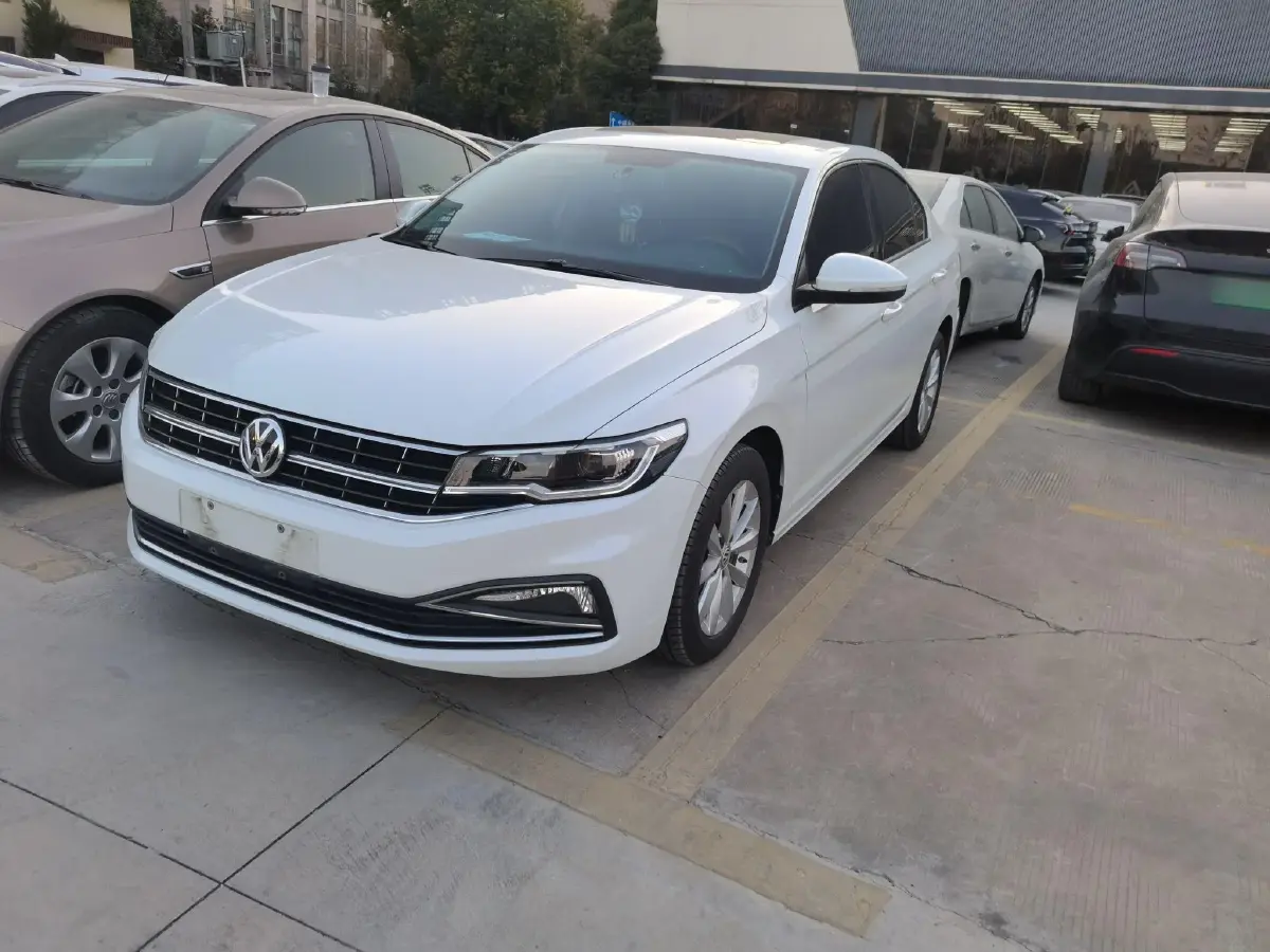 2019 Volkswagen Bora 1.5L 116HP L4 6AT