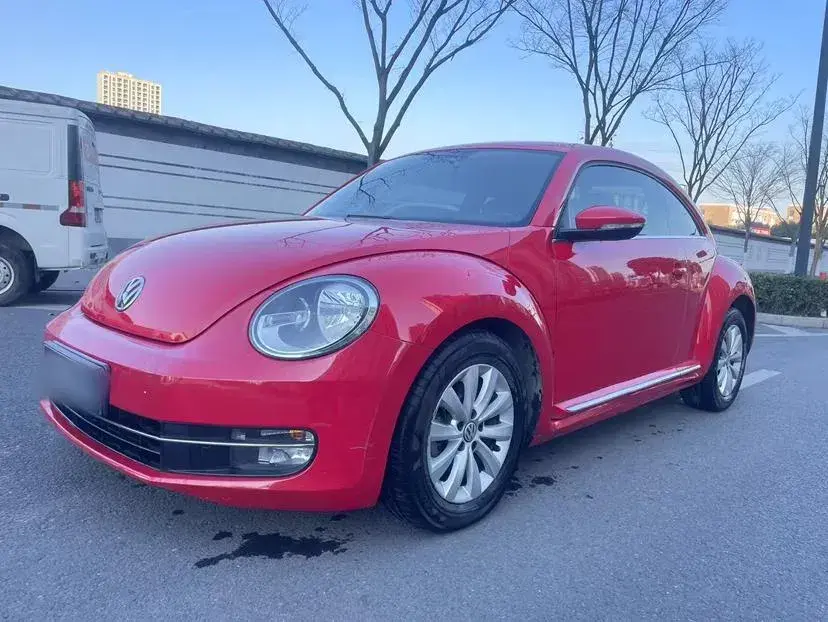 2013 Volkswagen Beetle 1.4T 160HP L4 7DCT