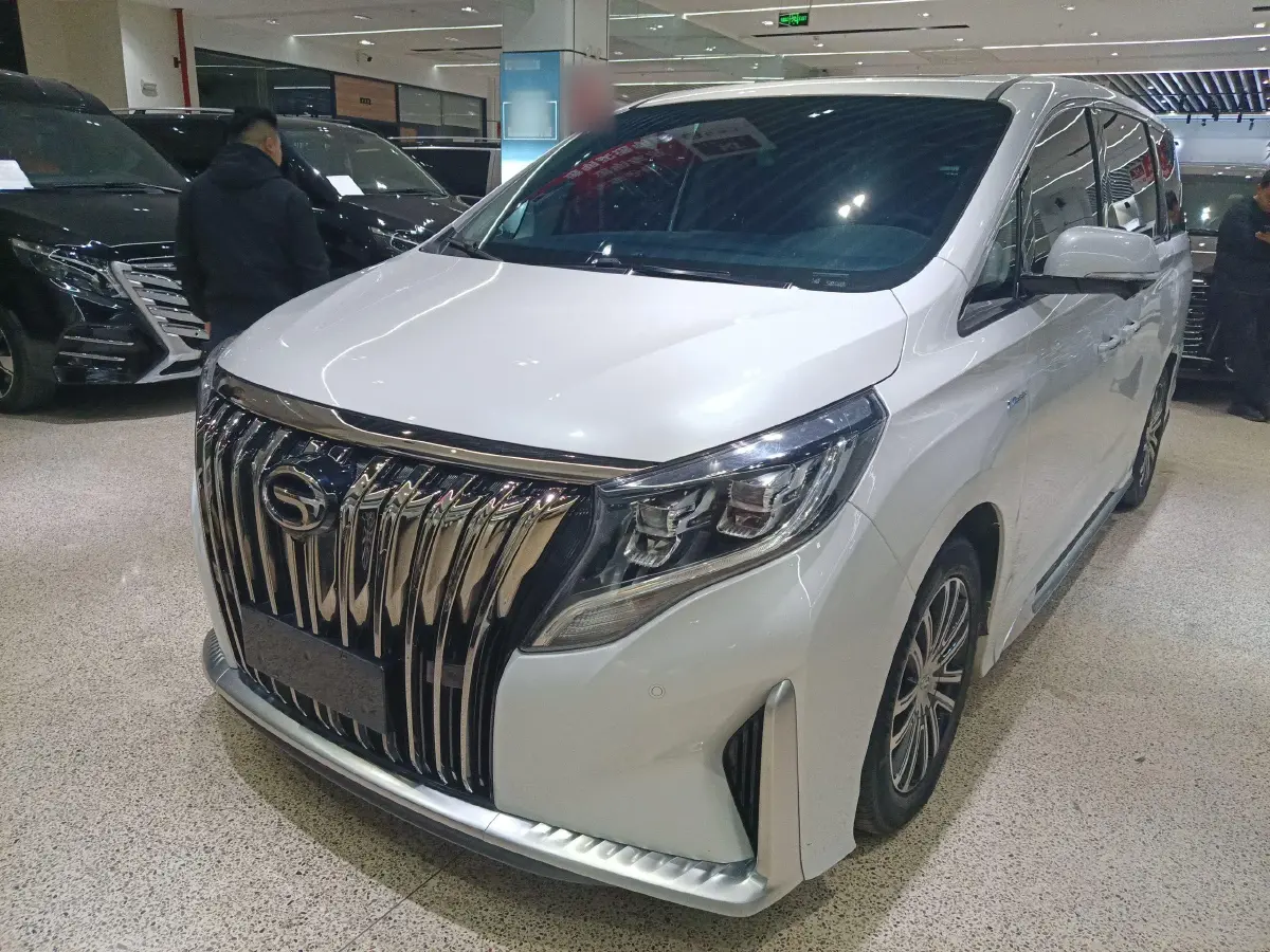 2021 GAC Trumpchi M8 2.0T 252HP L4 8AT