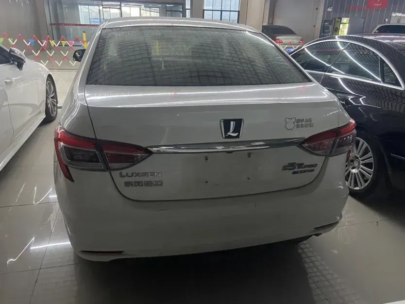 2015 Luxgen 5 1.8T 180HP L4 6AT,autocango,china used car exporter,china ev exporter,chinese used car exporter,chinese used ev exporter