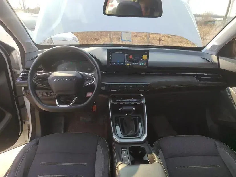 2020 BaoJun RS-3 1.5L 99HP L4 CVT,autocango,china used car exporter,china ev exporter,chinese used car exporter,chinese used ev exporter