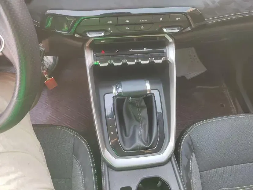 2020 BaoJun RS-3 1.5L 99HP L4 CVT,autocango,china used car exporter,china ev exporter,chinese used car exporter,chinese used ev exporter