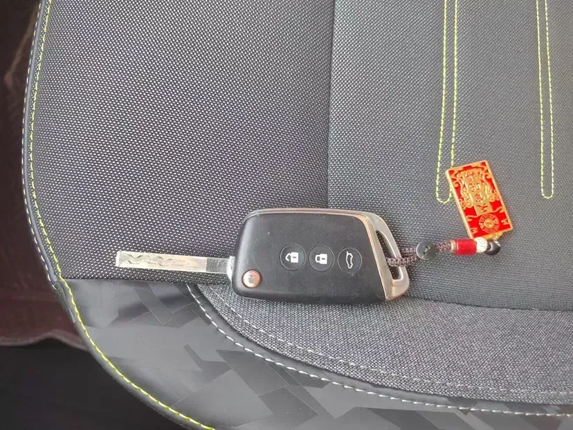 2020 BaoJun RS-3 1.5L 99HP L4 CVT,autocango,china used car exporter,china ev exporter,chinese used car exporter,chinese used ev exporter