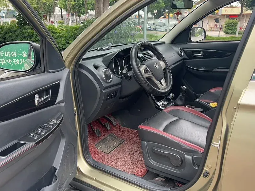 2014 BAIC Hyosow S3 1.5L 113HP L4 5MT,autocango,china used car exporter,china ev exporter,chinese used car exporter,chinese used ev exporter