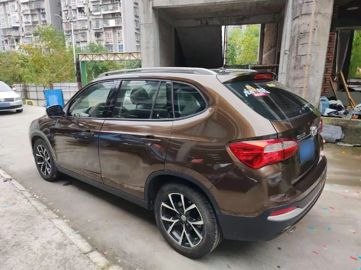 2014 Brilliance Auto V5 1.5T 150HP L4 5AT,autocango,china used car exporter,china ev exporter,chinese used car exporter,chinese used ev exporter