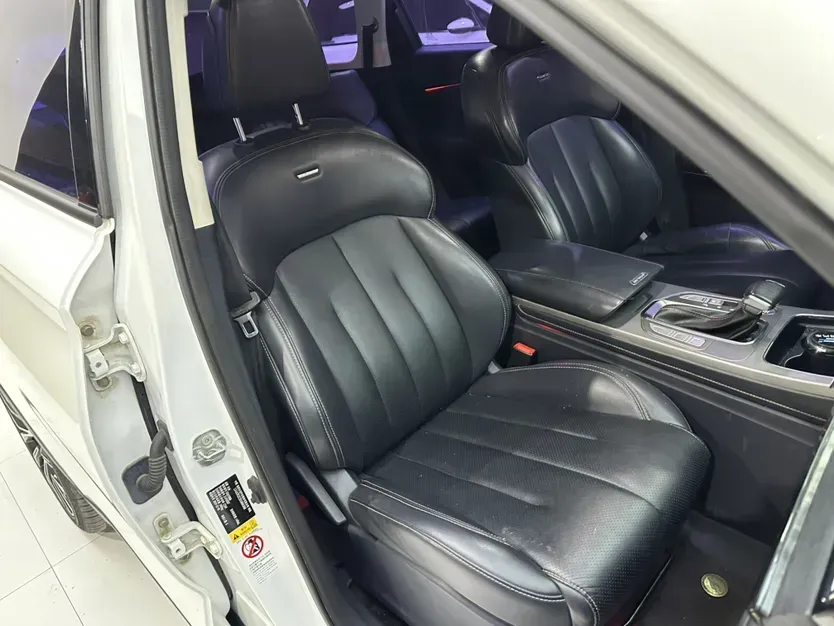 2020 ChangAn Oshan X7 1.5T 178HP L4 7DCT,autocango,china used car exporter,china ev exporter,chinese used car exporter,chinese used ev exporter