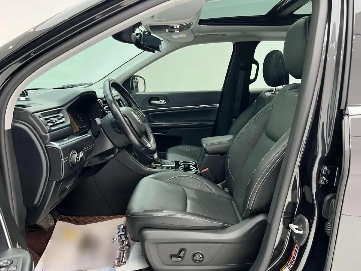 2020 Jeep Commander 2.0T 230HP L4 E-CVT PHEV 12.95KWH,autocango,china used car exporter,china ev exporter,chinese used car exporter,chinese used ev exporter