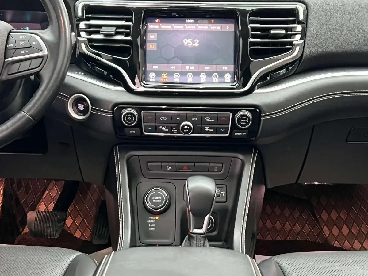 2020 Jeep Commander 2.0T 230HP L4 E-CVT PHEV 12.95KWH,autocango,china used car exporter,china ev exporter,chinese used car exporter,chinese used ev exporter