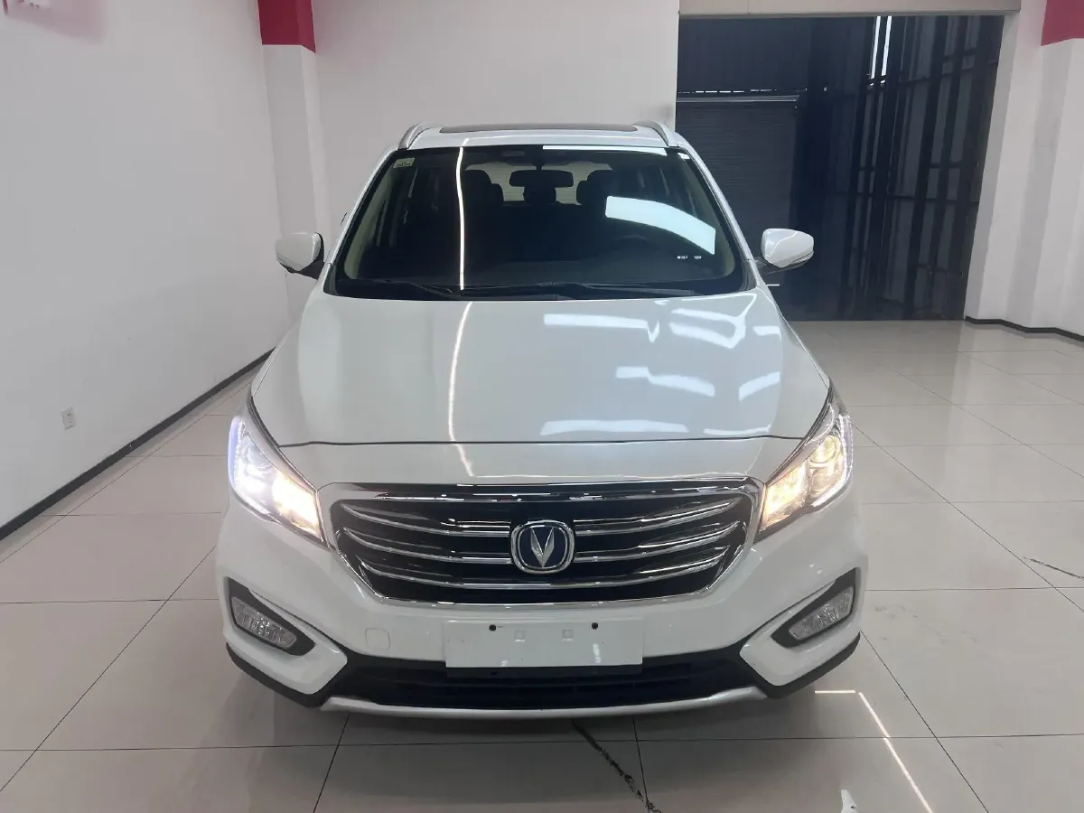 2017 ChangAn Linmax 1.6L 125HP L4 5MT,autocango,china used car exporter,china ev exporter,chinese used car exporter,chinese used ev exporter