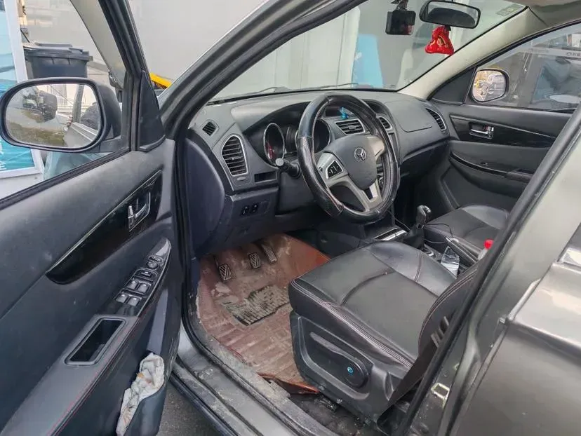 2015 BAIC Hyosow S2 1.5L 113HP L4 5MT,autocango,china used car exporter,china ev exporter,chinese used car exporter,chinese used ev exporter