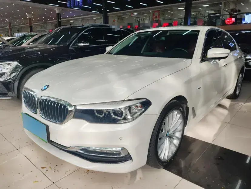 2018 BMW 5 Series 2.0T 184HP L4 8AT