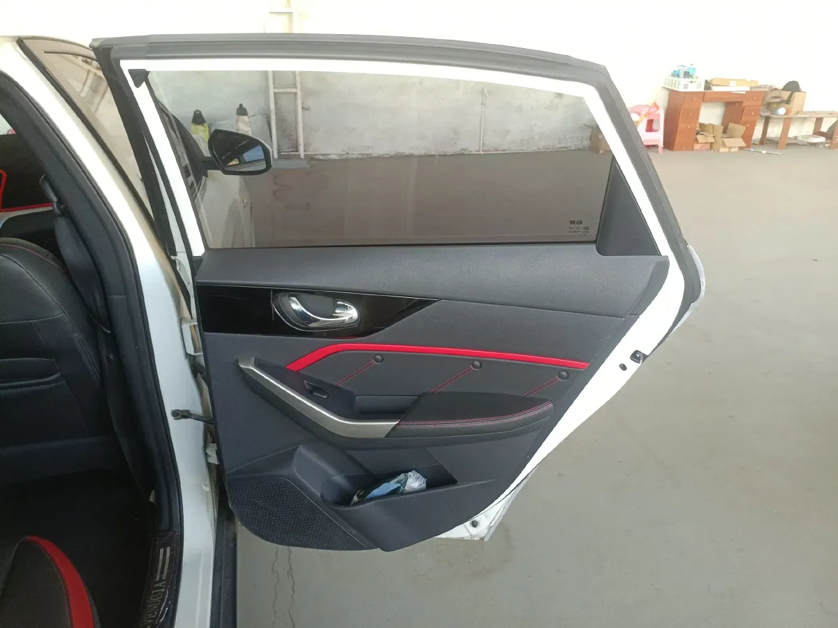 2020 Venucia D60 1.6L 126HP L4 CVT,autocango,china used car exporter,china ev exporter,chinese used car exporter,chinese used ev exporter