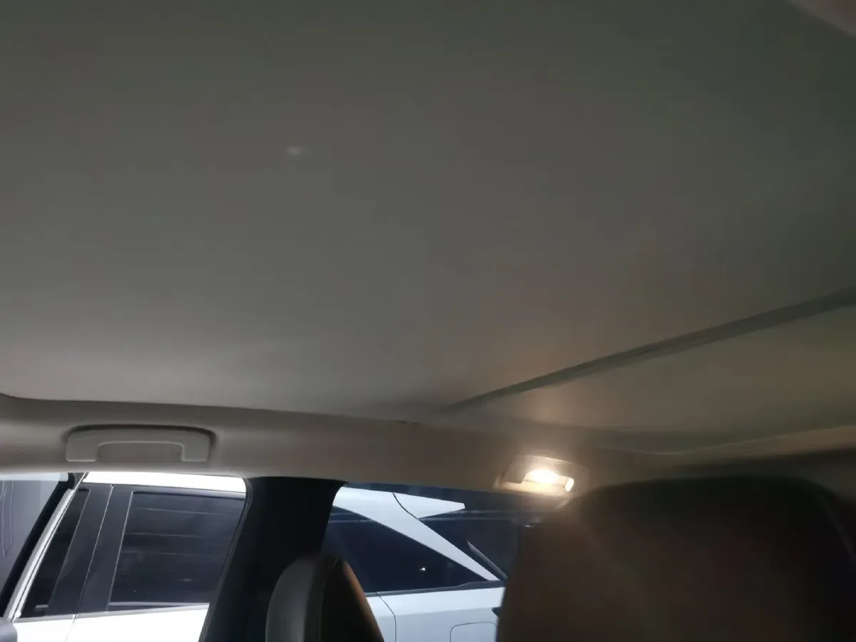 2023 Venucia VX6 BEV 62KWH,autocango,china used car exporter,china ev exporter,chinese used car exporter,chinese used ev exporter