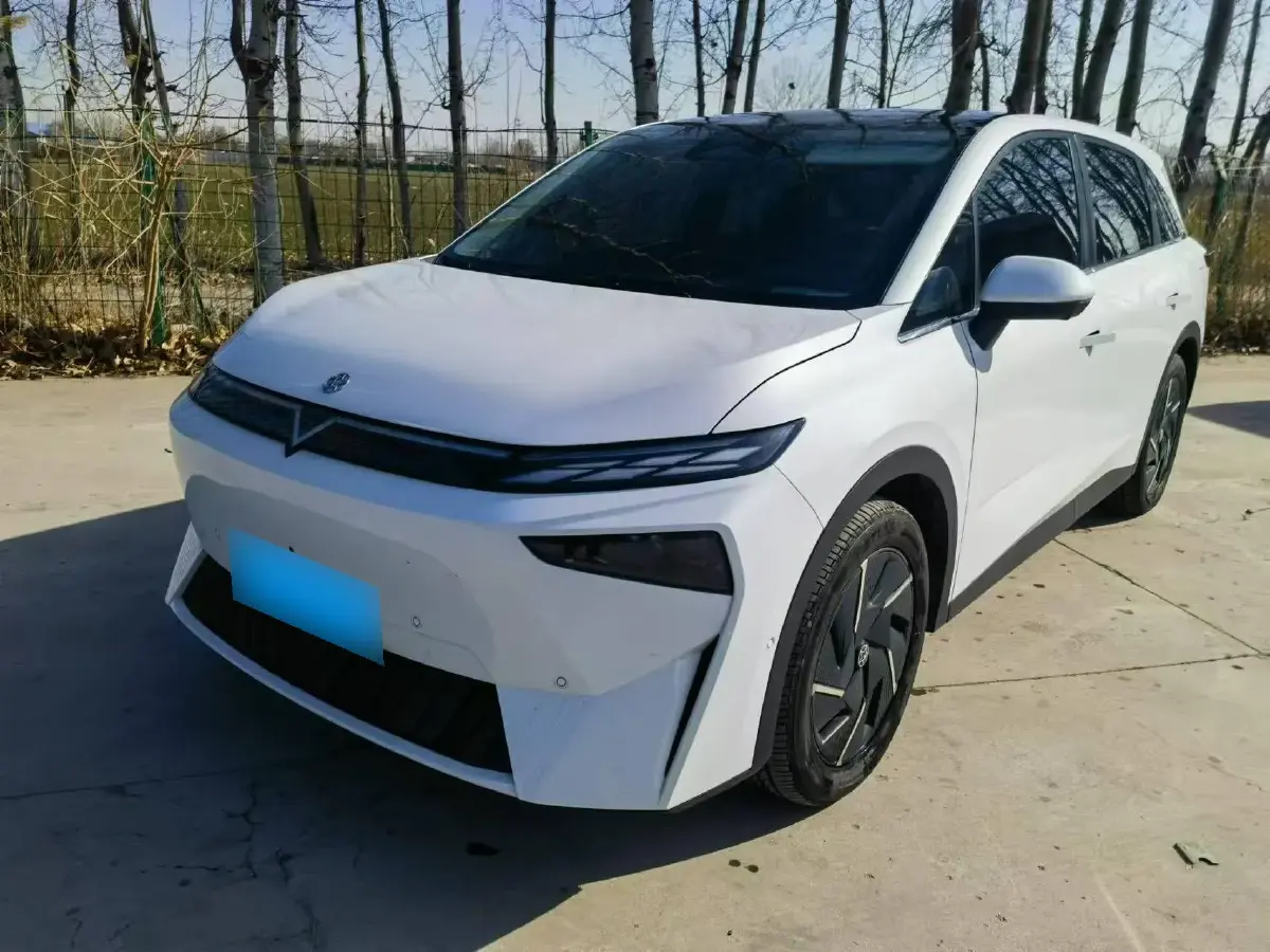 2023 Venucia VX6 BEV 62KWH