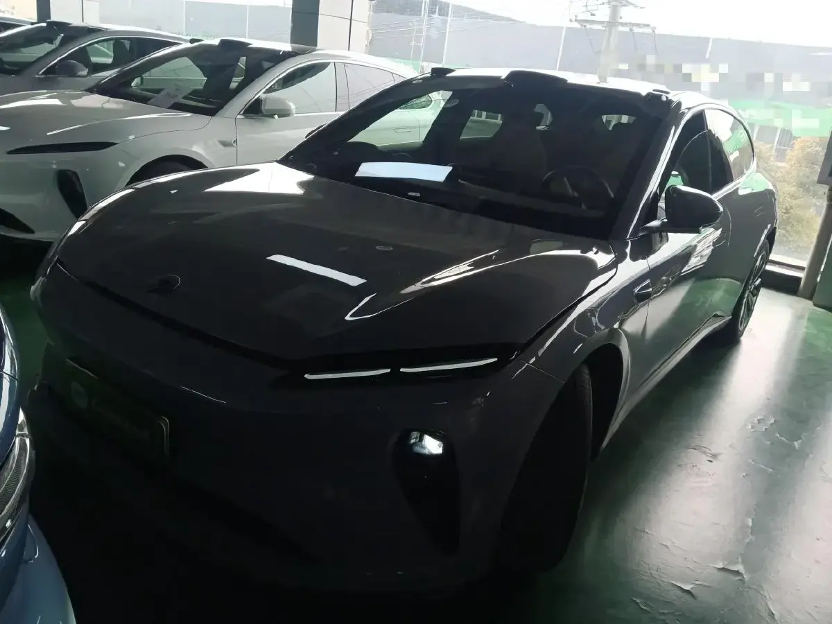 2023 NIO ET5T BEV 75KWH