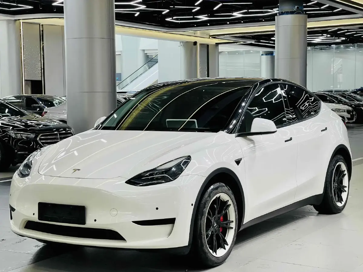 2022 Tesla Model Y BEV 60KWH