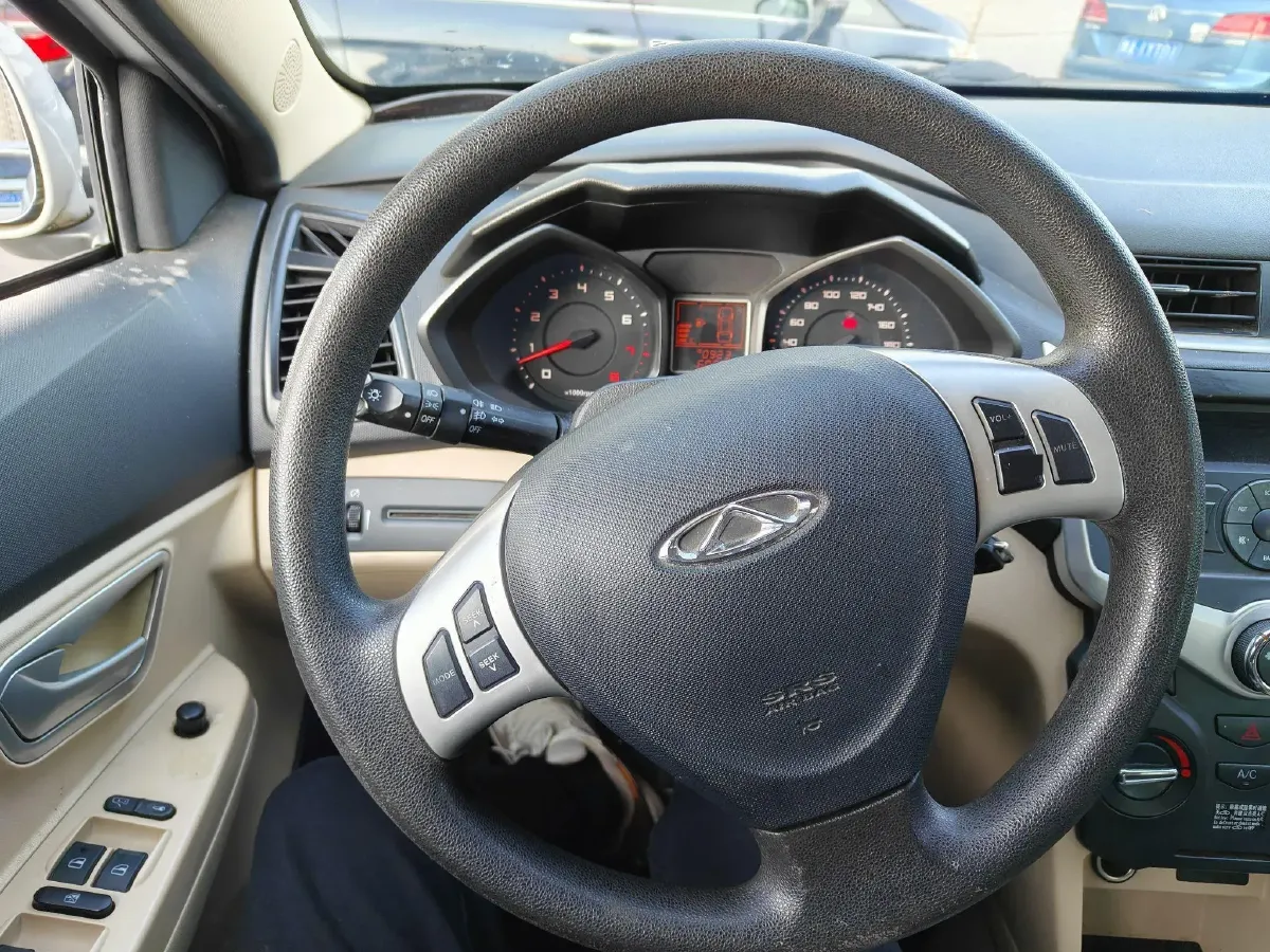 2015 Chery Fulwin 2 1.5L 109HP L4 5MT,autocango,china used car exporter,china ev exporter,chinese used car exporter,chinese used ev exporter