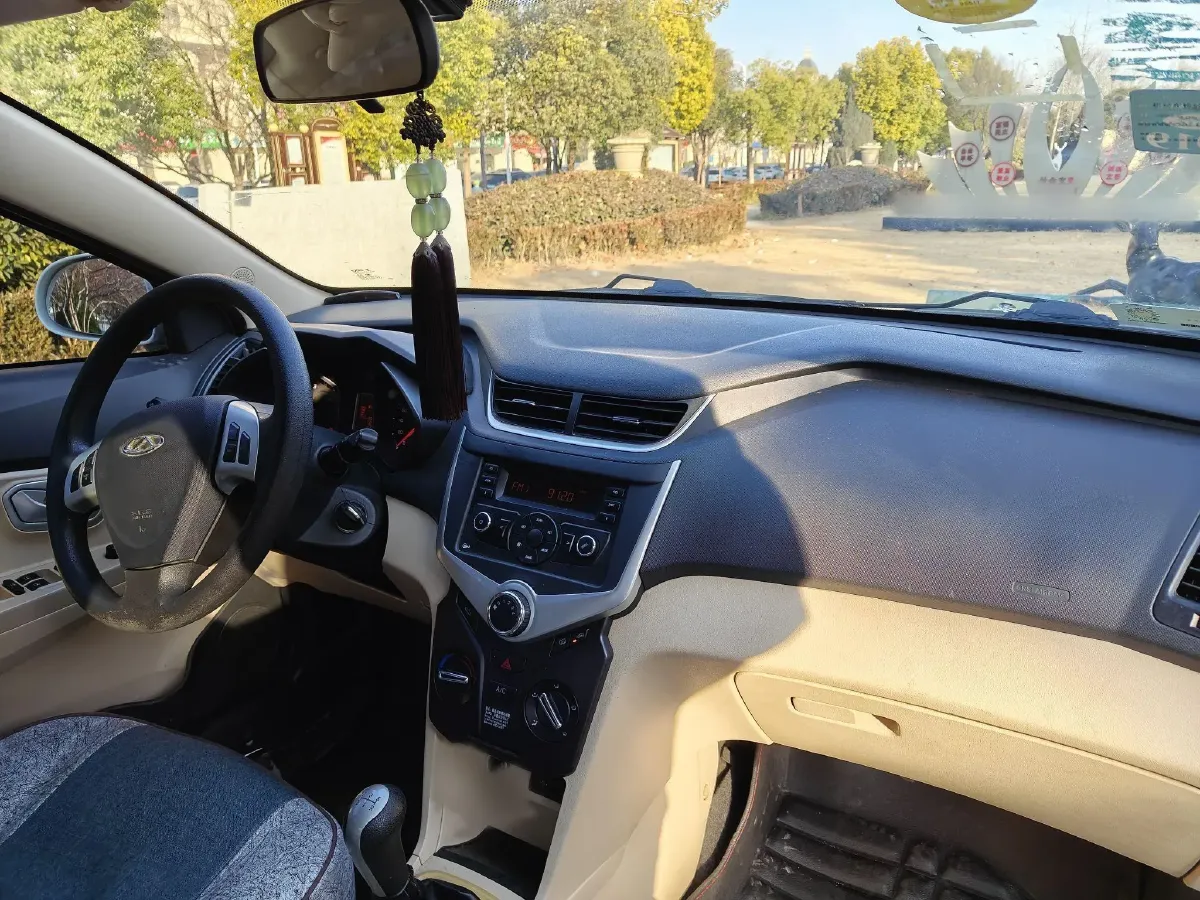 2015 Chery Fulwin 2 1.5L 109HP L4 5MT,autocango,china used car exporter,china ev exporter,chinese used car exporter,chinese used ev exporter