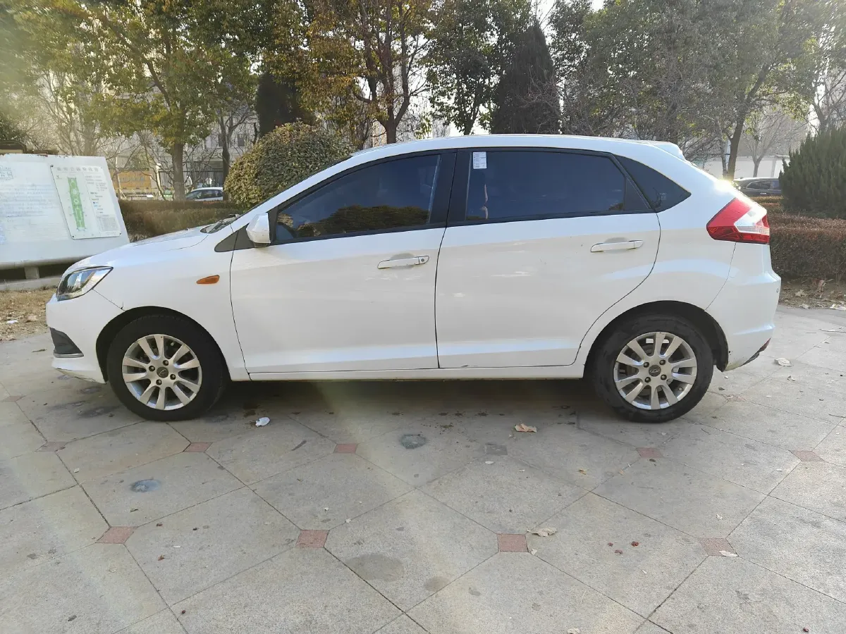 2015 Chery Fulwin 2 1.5L 109HP L4 5MT,autocango,china used car exporter,china ev exporter,chinese used car exporter,chinese used ev exporter