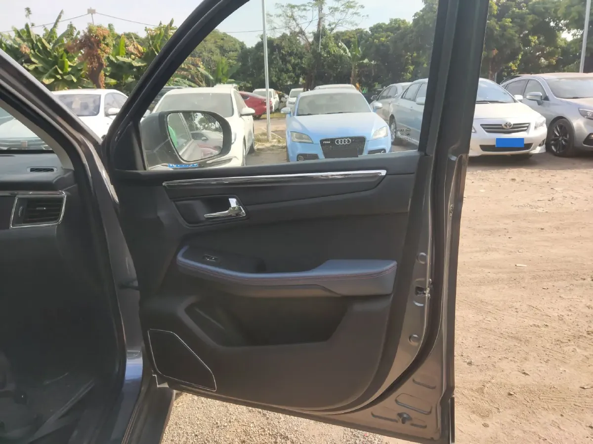 2021 SWM G05 1.5T 156HP L4 6AT,autocango,china used car exporter,china ev exporter,chinese used car exporter,chinese used ev exporter