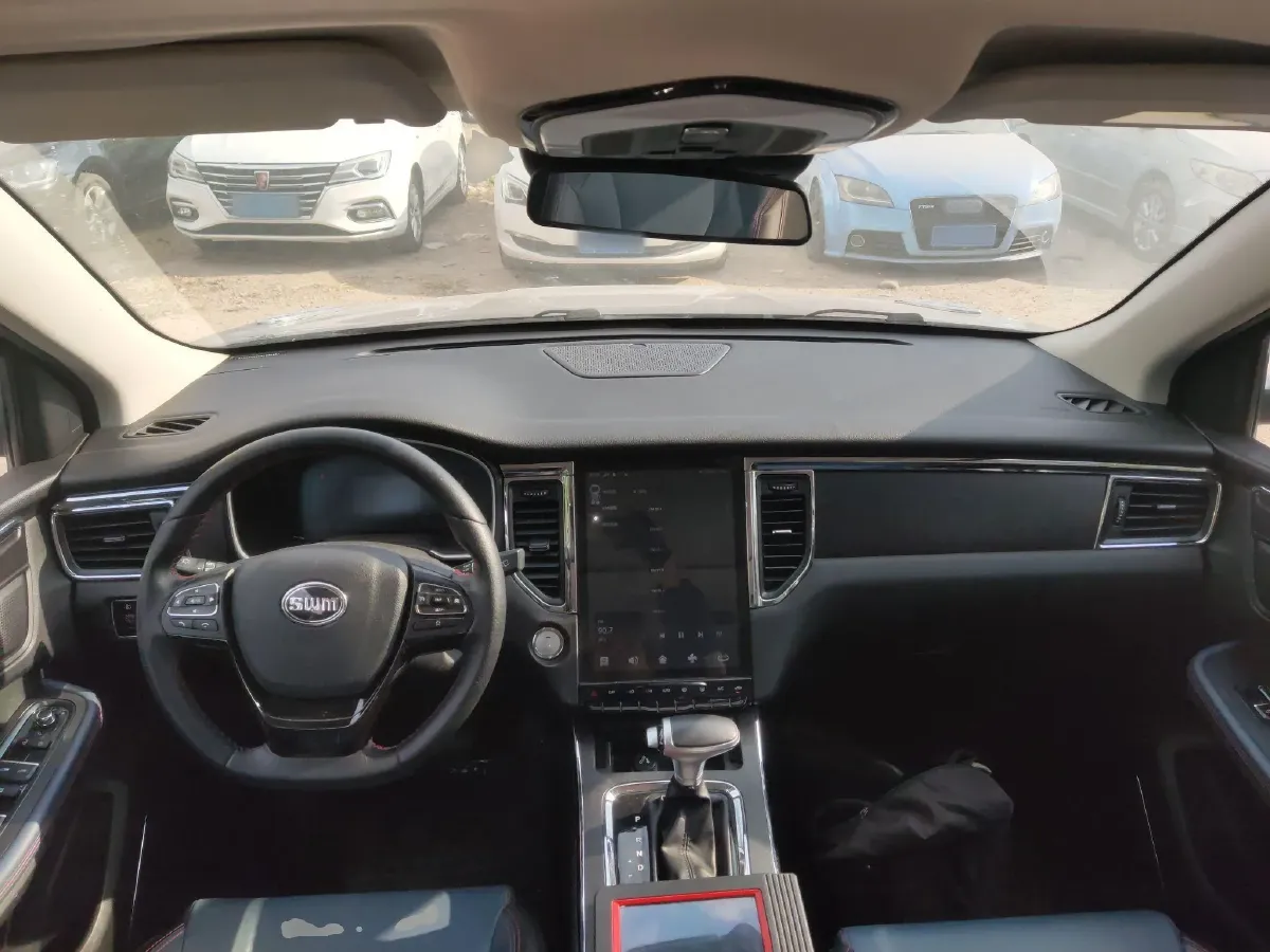 2021 SWM G05 1.5T 156HP L4 6AT,autocango,china used car exporter,china ev exporter,chinese used car exporter,chinese used ev exporter