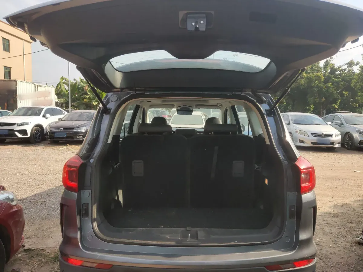 2021 SWM G05 1.5T 156HP L4 6AT,autocango,china used car exporter,china ev exporter,chinese used car exporter,chinese used ev exporter