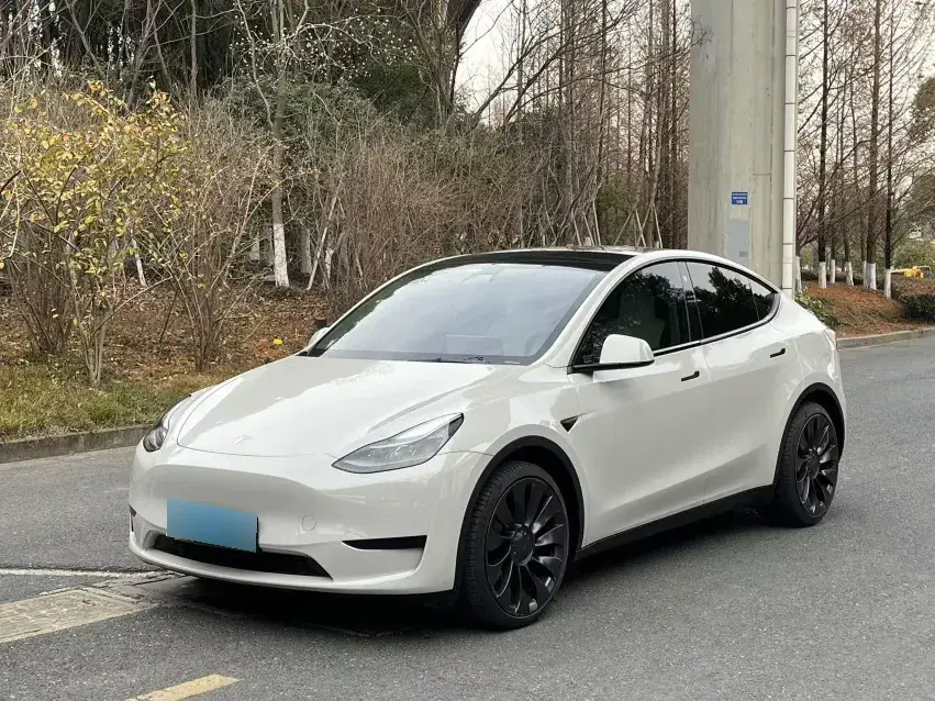2022 Tesla Model Y BEV 60KWH