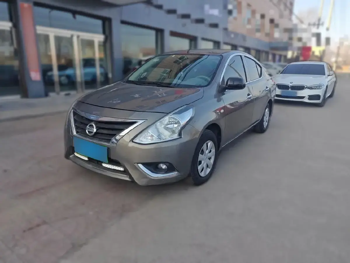 2016 Nissan Sunny 1.5L 112HP L4 CVT