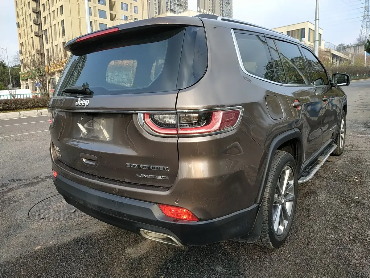 2018 Jeep Commander 2.0T 265HP L4 9AT,autocango,china used car exporter,china ev exporter,chinese used car exporter,chinese used ev exporter