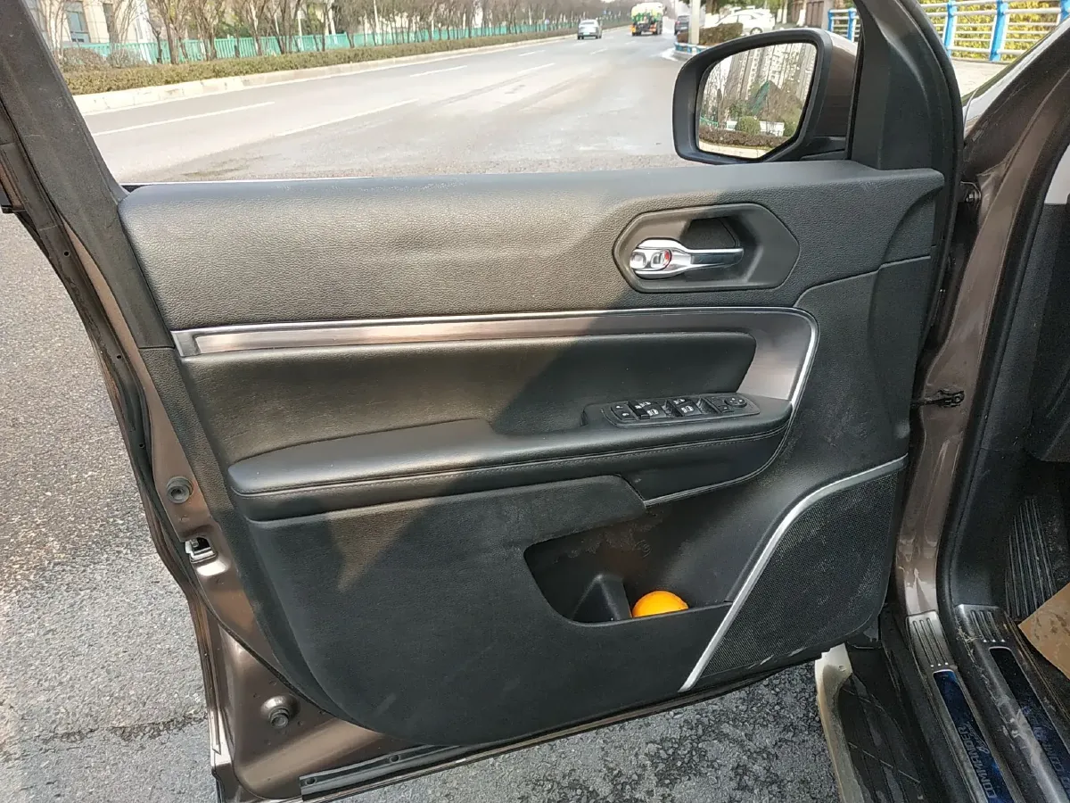 2018 Jeep Commander 2.0T 265HP L4 9AT,autocango,china used car exporter,china ev exporter,chinese used car exporter,chinese used ev exporter