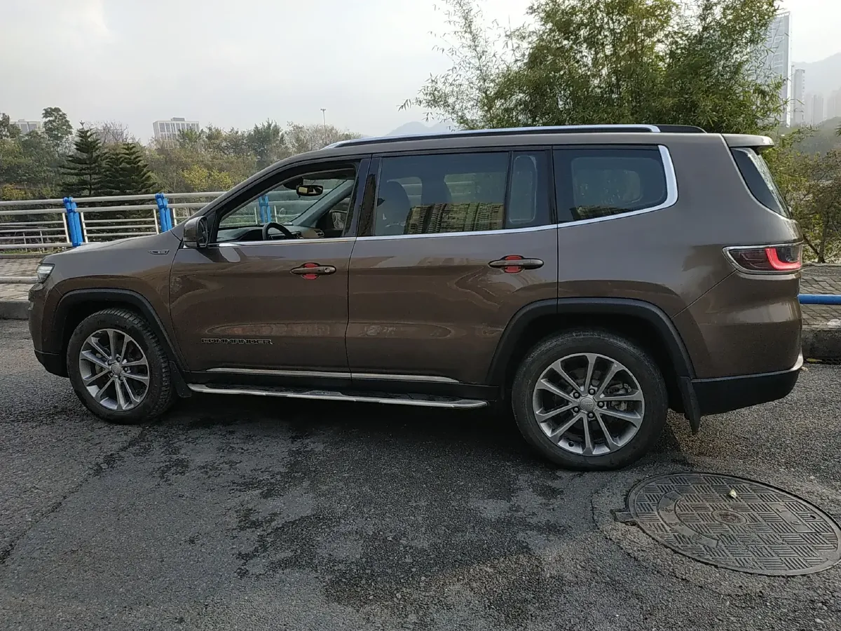 2018 Jeep Commander 2.0T 265HP L4 9AT,autocango,china used car exporter,china ev exporter,chinese used car exporter,chinese used ev exporter