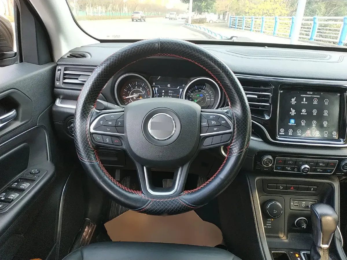 2018 Jeep Commander 2.0T 265HP L4 9AT,autocango,china used car exporter,china ev exporter,chinese used car exporter,chinese used ev exporter