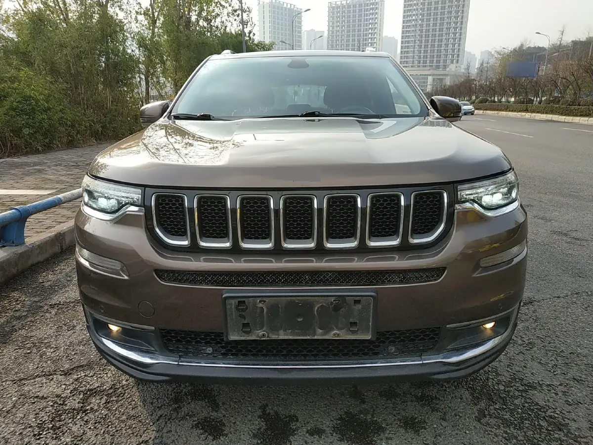 2018 Jeep Commander 2.0T 265HP L4 9AT,autocango,china used car exporter,china ev exporter,chinese used car exporter,chinese used ev exporter