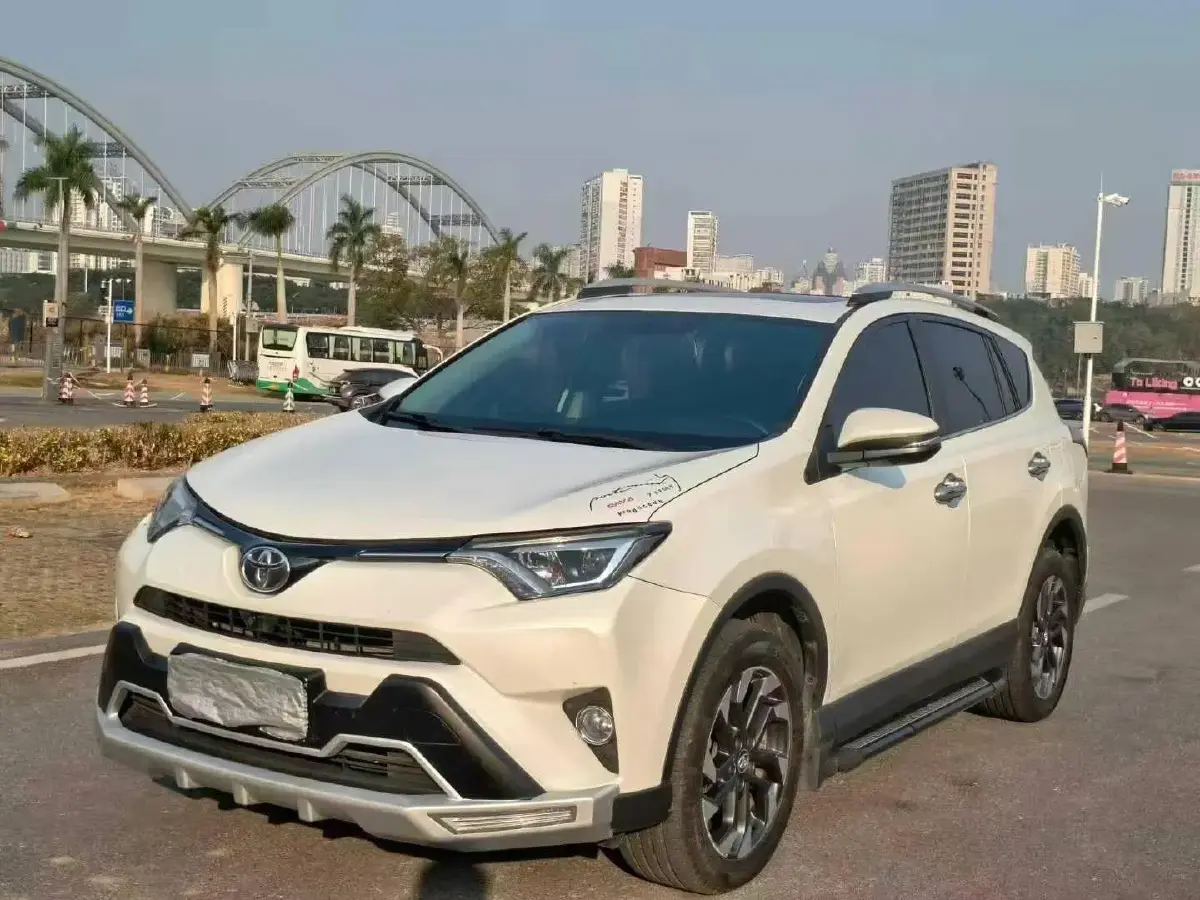 2016 Toyota RAV4 2.5L 180HP L4 6AT