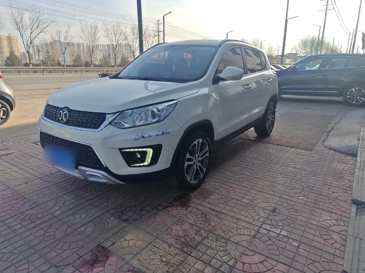 2016 BeiJing Auto Senova X35 1.5L 116HP L4 5MT,autocango,china used car exporter,china ev exporter,chinese used car exporter,chinese used ev exporter