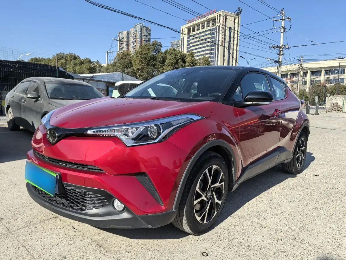 2020 Toyota C-HR 2.0L 171HP L4 CVT