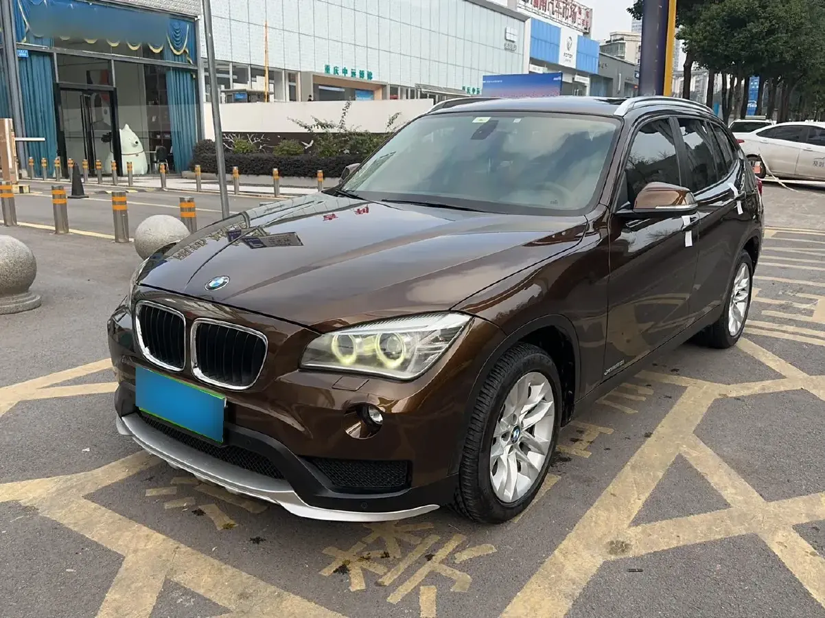 2015 BMW X1 2.0T 184HP L4 8AT