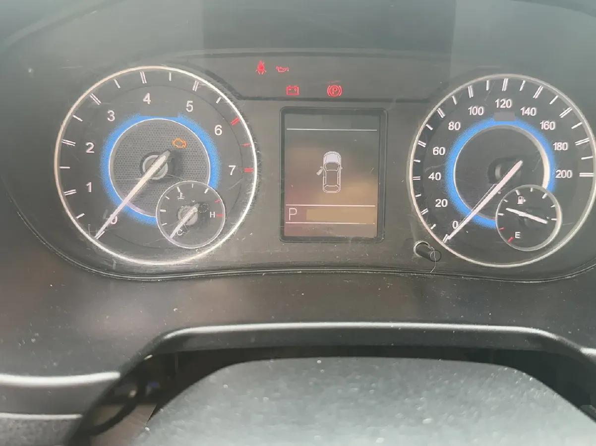 2018 DongFeng Fengon Fengon S560 1.8L 139HP L4 CVT,autocango,china used car exporter,china ev exporter,chinese used car exporter,chinese used ev exporter