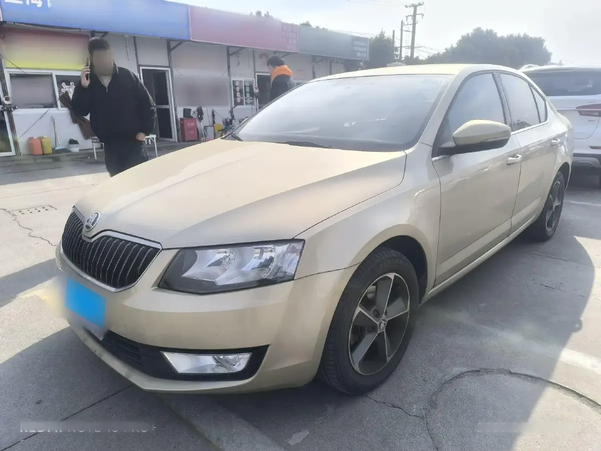 2015 Skoda Octavia 1.6L 110HP L4 6AT