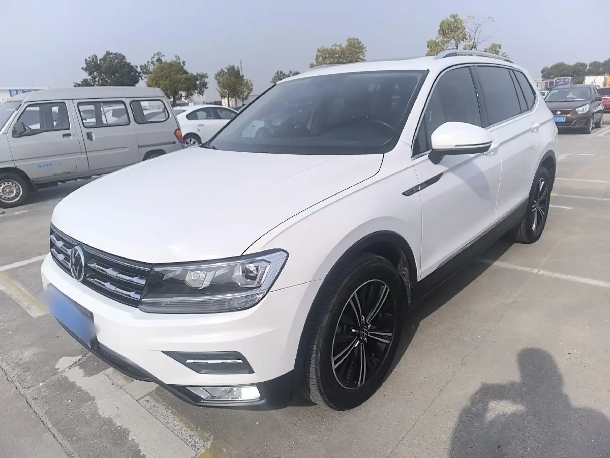 2021 Volkswagen Tiguan L 2.0T 186HP L4 7DCT