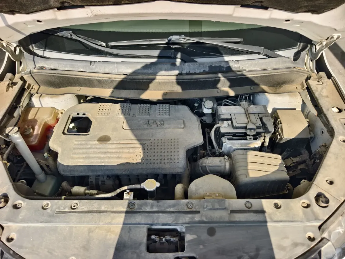 2016 DongFeng Forthing SX6 1.6L 122HP L4 5MT,autocango,china used car exporter,china ev exporter,chinese used car exporter,chinese used ev exporter