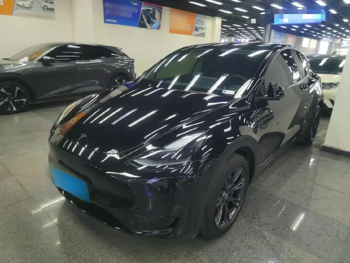 2023 Tesla Model Y BEV 60KWH