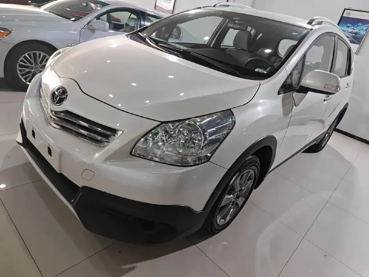2015 Toyota Verso 1.8L 140HP L4 CVT