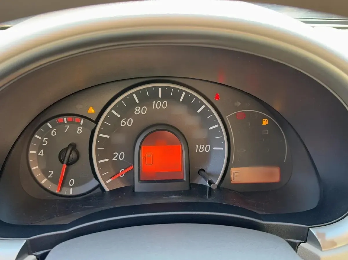 2010 Nissan March 1.5L 107HP L4 4AT,autocango,china used car exporter,china ev exporter,chinese used car exporter,chinese used ev exporter