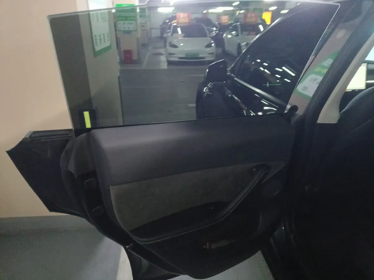 2024 Tesla Model Y BEV 60KWH,autocango,china used car exporter,china ev exporter,chinese used car exporter,chinese used ev exporter