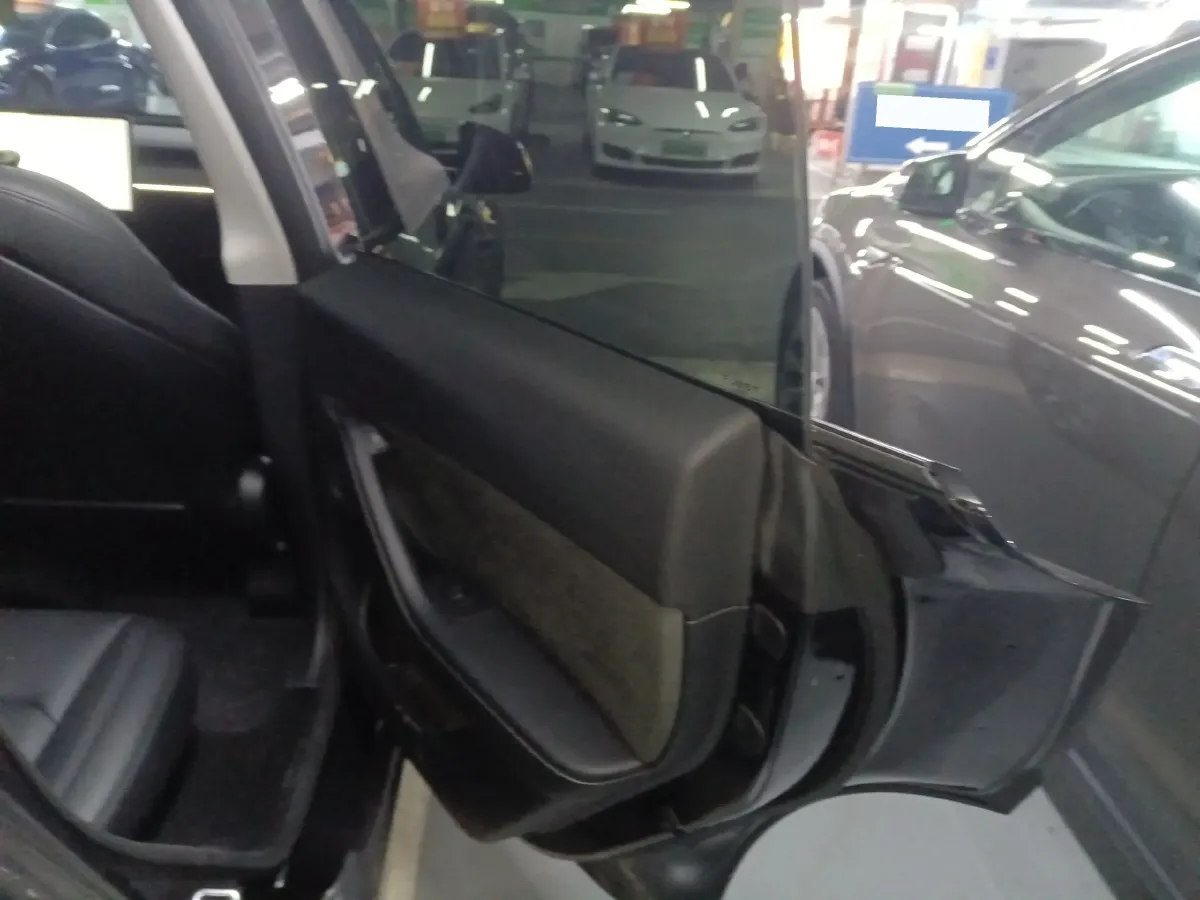 2024 Tesla Model Y BEV 60KWH,autocango,china used car exporter,china ev exporter,chinese used car exporter,chinese used ev exporter