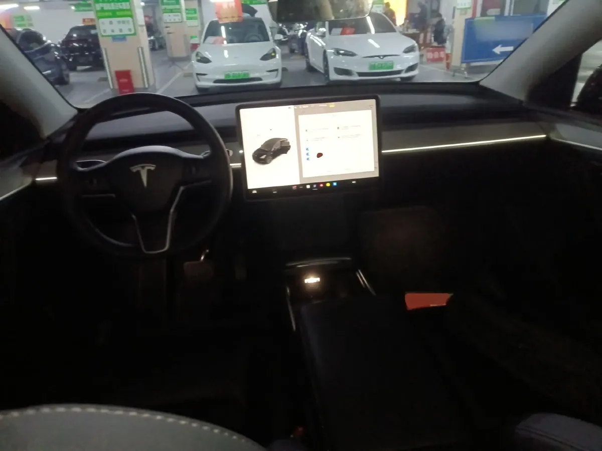 2024 Tesla Model Y BEV 60KWH,autocango,china used car exporter,china ev exporter,chinese used car exporter,chinese used ev exporter