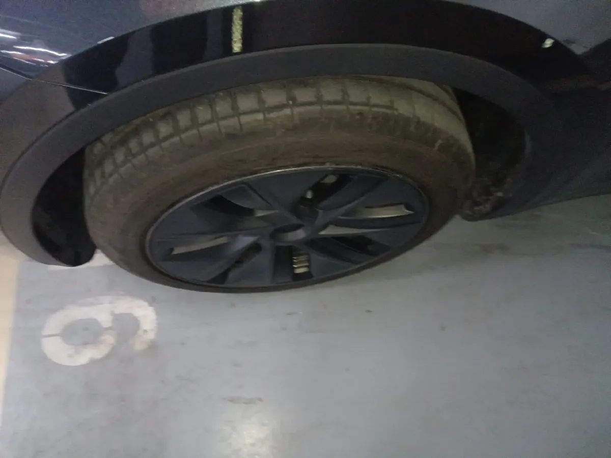 2024 Tesla Model Y BEV 60KWH,autocango,china used car exporter,china ev exporter,chinese used car exporter,chinese used ev exporter