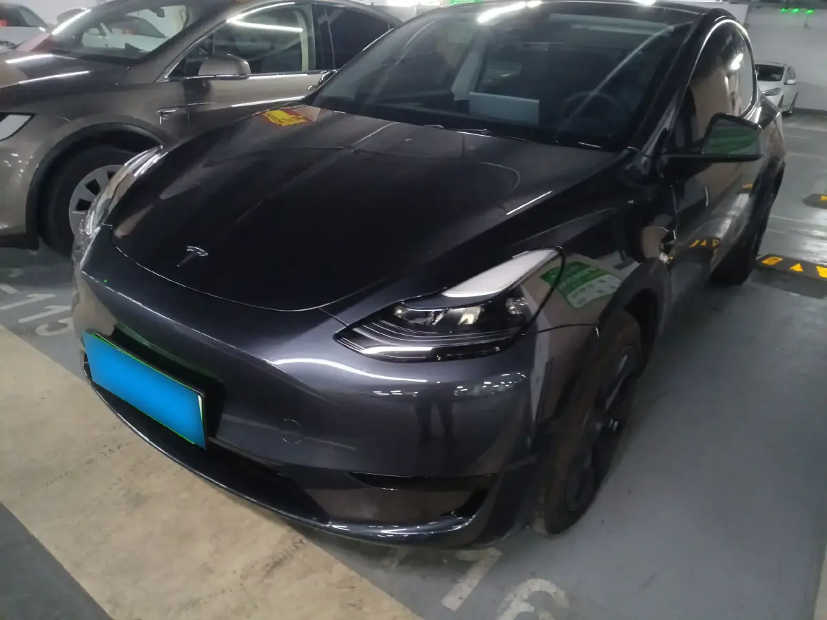 2024 Tesla Model Y BEV 60KWH